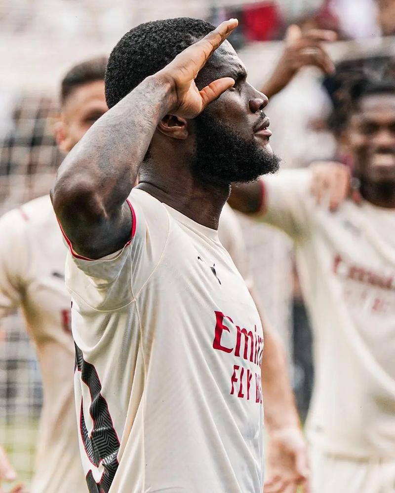 《原神》4.2壁纸“罪人舞步旋”放送：扮演水神的芙宁娜