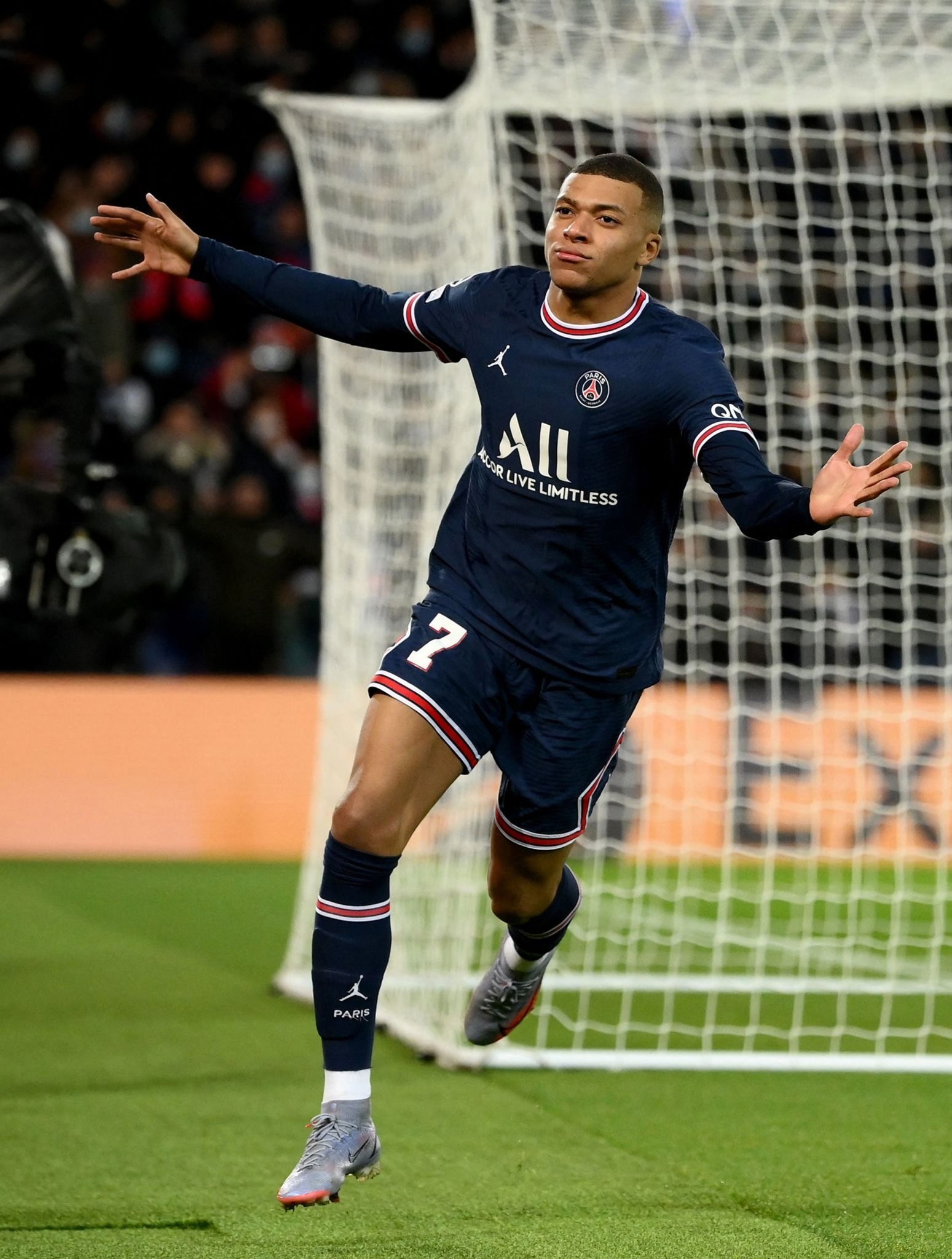 樊振东夺德国杯冠军留洋首冠