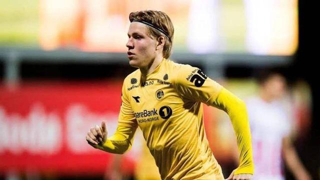 《庄园领主》AI禁令：拒绝签约使用AI工作室