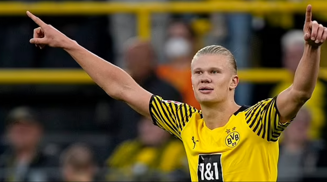 冬日港区暖意浓！《碧蓝航线》12月新版本上线 与你共赴双旦佳节！