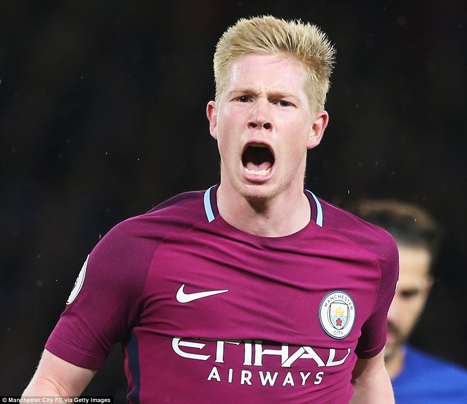 LPL冠军中单惨败，观众大喊假赛！JDG老板沦为小丑，厂长也尽力了