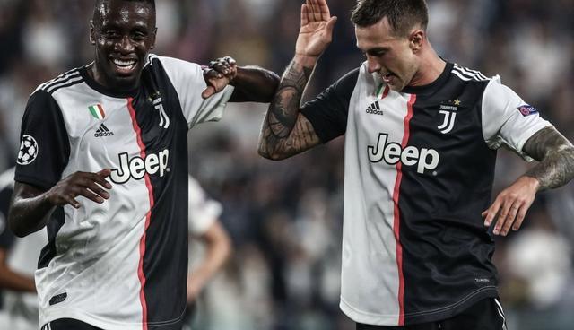 库里空砍31分再创新历史，勇士惨败暴露两大短板亟需交易补强